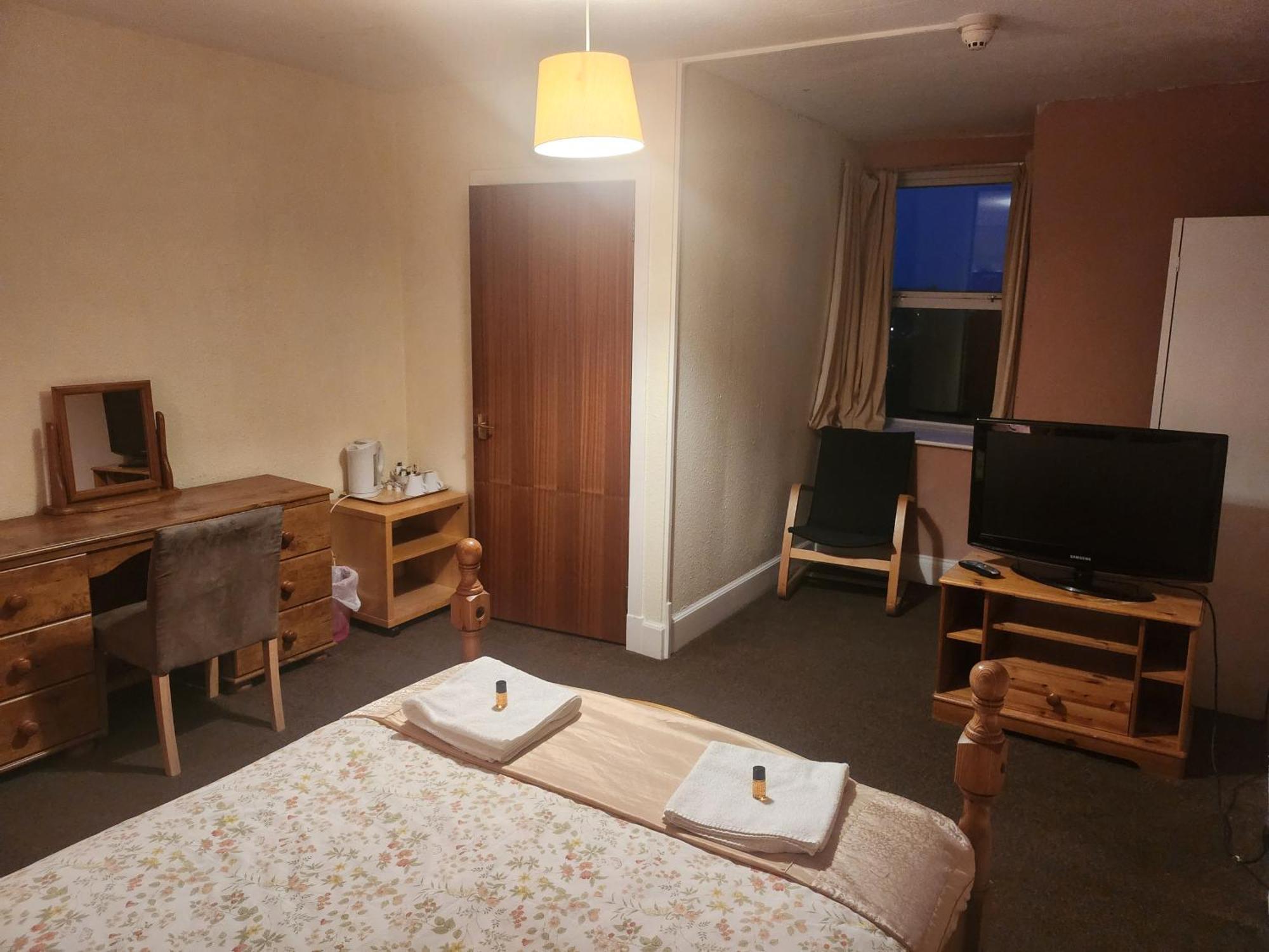 Lso Guest House Dumfries Bagian luar foto